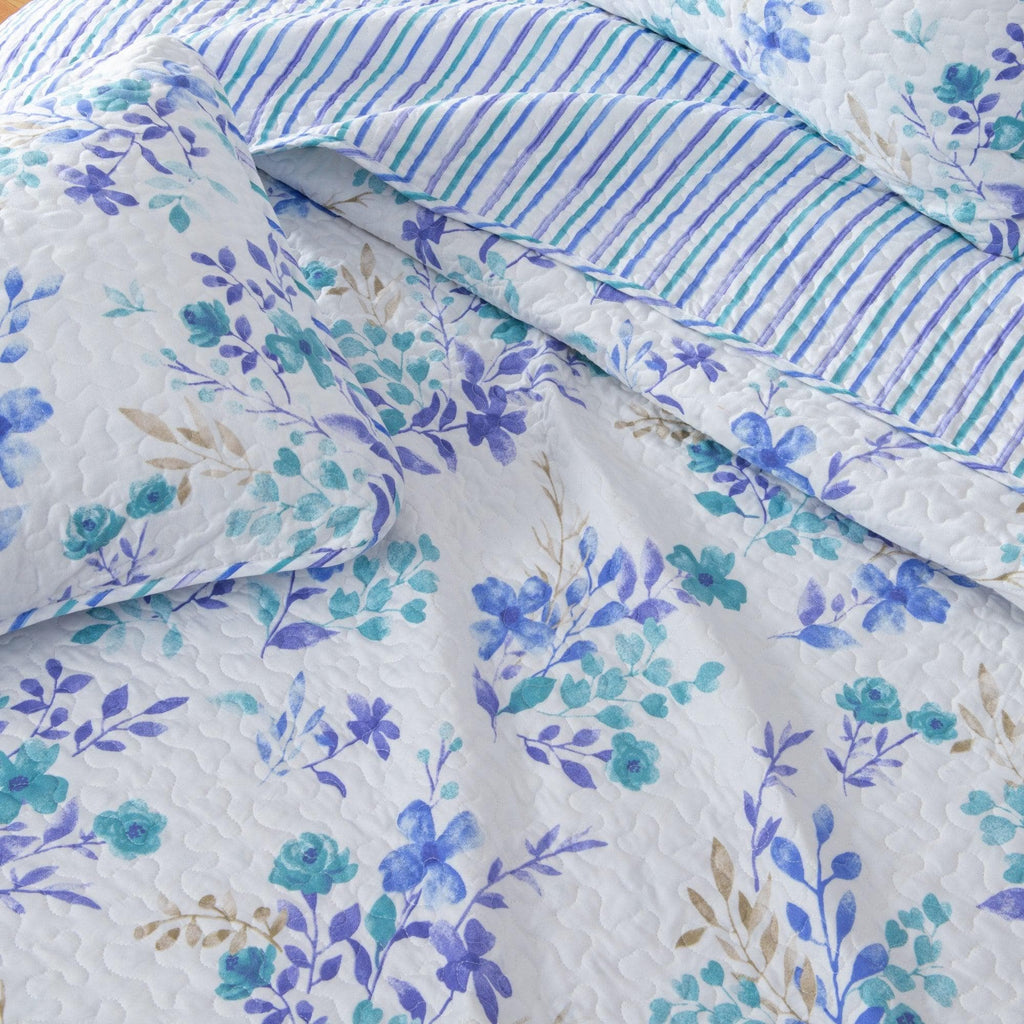 Great Bay Home Quilts 3-Piece Floral Quilt Set - April Morning 3-Piece Floral Quilt Set | April Morning by Great Bay Home
