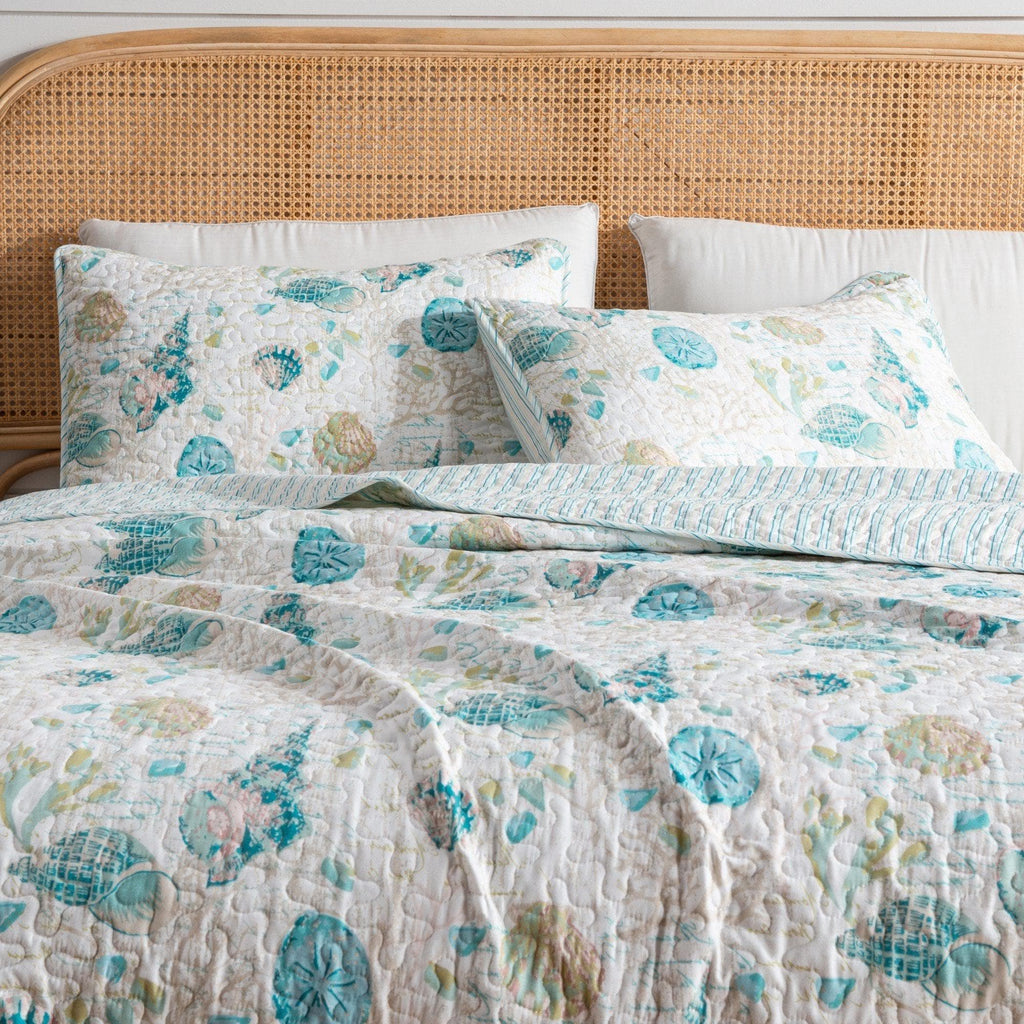 greatbayhome Quilts Twin / Multi Seashell & Coral Quilt Set - Westsands Collection Westsands Collection Coastal Quilt Set | Great Bay Home