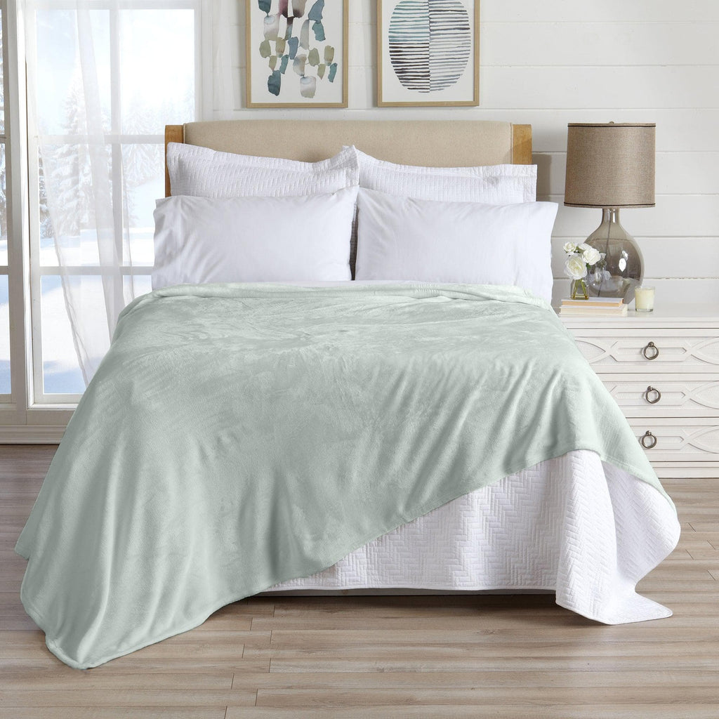 Great Bay Home Blankets Full / Queen / Desert Sage Velvet Plush Blanket - Avianna Collection Ultra Velvet Plush Bed Blanket | Avianna Collection by Great Bay Home