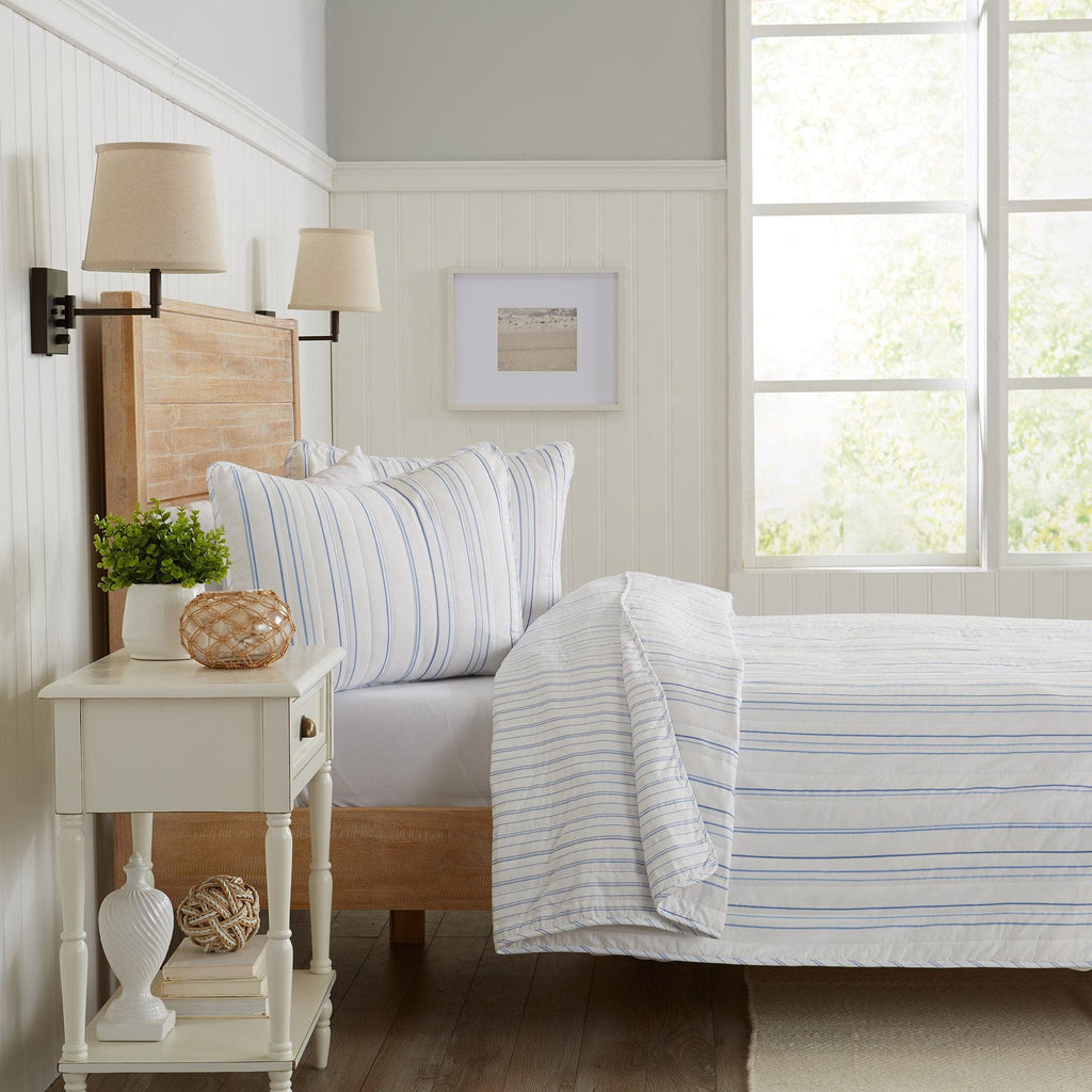 Great Bay Home Quilts 3-Piece Stripe Quilt | Katelyn Collection by Great Bay Home 3-Piece Stripe Quilt - Katelyn Collection