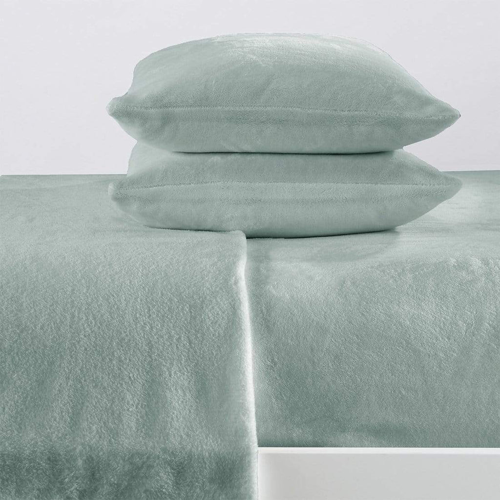 Great Bay Home Sheets Twin / Jade 4-Piece Solid Plush Sheet - Velvet Luxe Collection 4-Piece Solid Plush Sheet | Velvet Luxe Collection By Great Bay Home