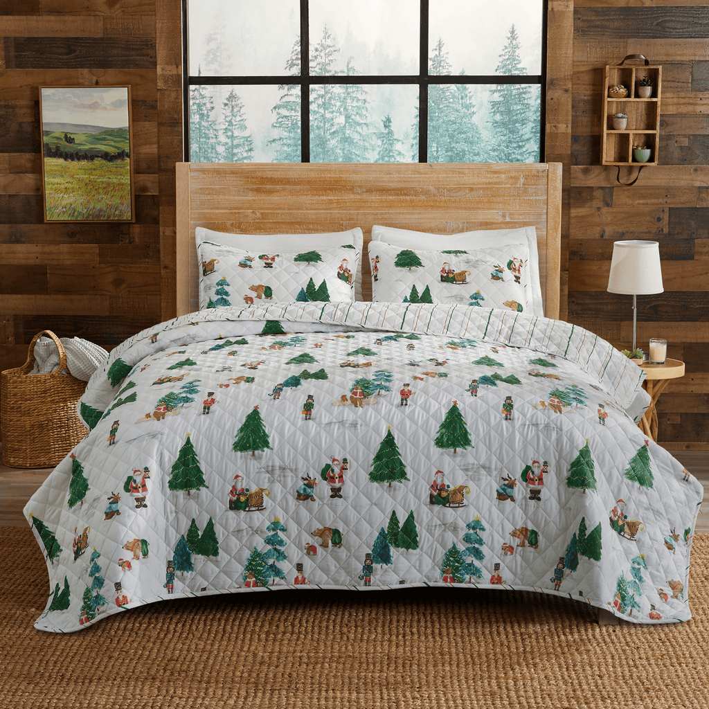 Great Bay Home King / Watercolor Santa & Friends 3 Piece Christmas Quilt - Mittens Collection 3 Piece Christmas Quilt Set | Mittens Collection by Great Bay Home
