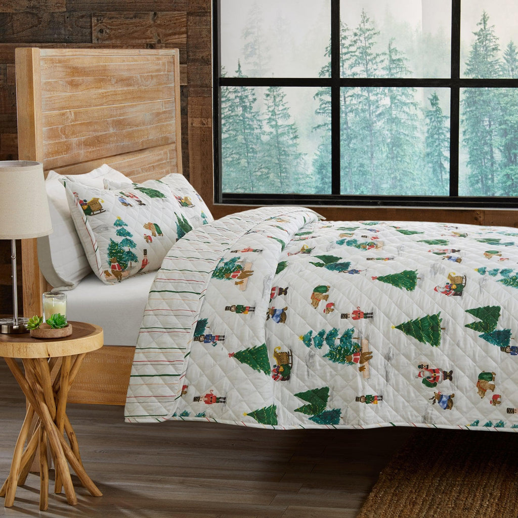 Great Bay Home 3 Piece Christmas Quilt - Mittens Collection 3 Piece Christmas Quilt Set | Mittens Collection by Great Bay Home