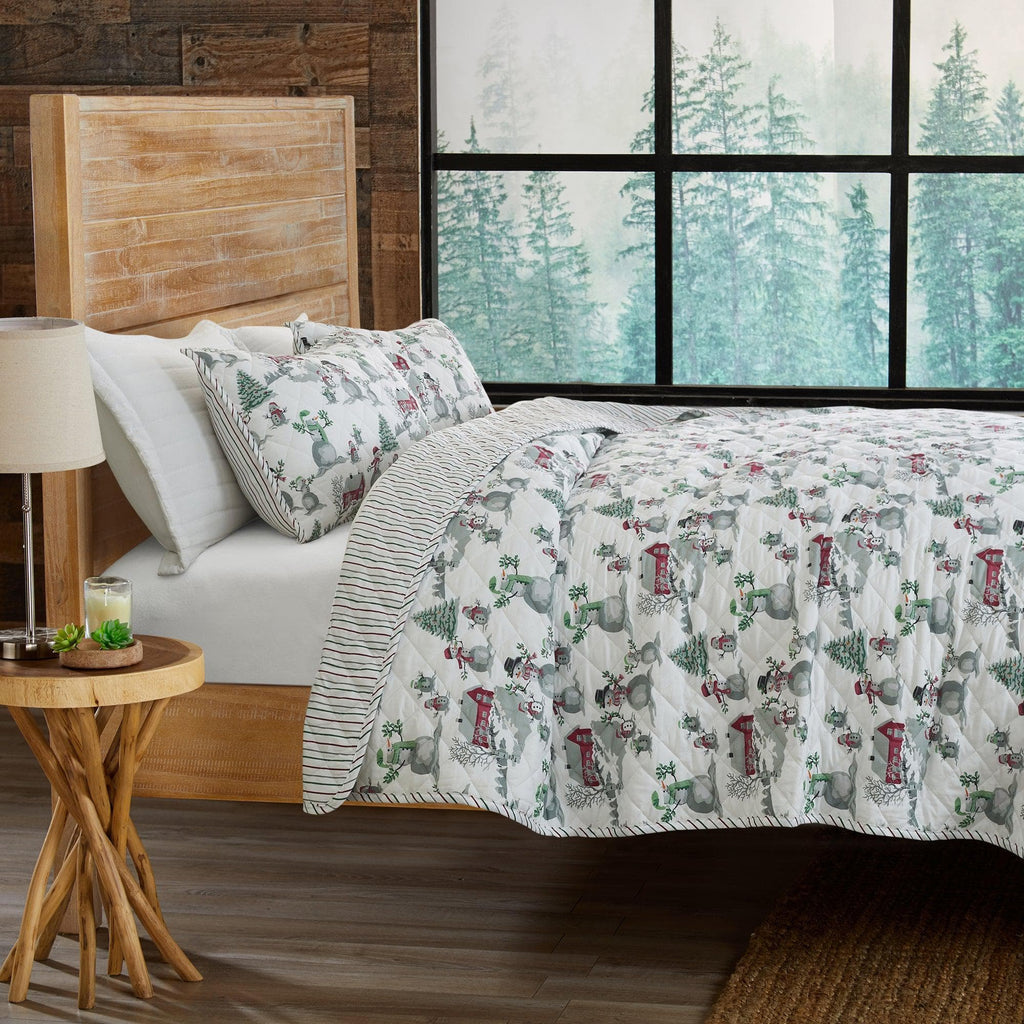 Great Bay Home 3 Piece Holiday Printed Quilt - Alfie Collection 3 Piece Holiday Printed Quilt Set | Alfie Collection by Great Bay Home