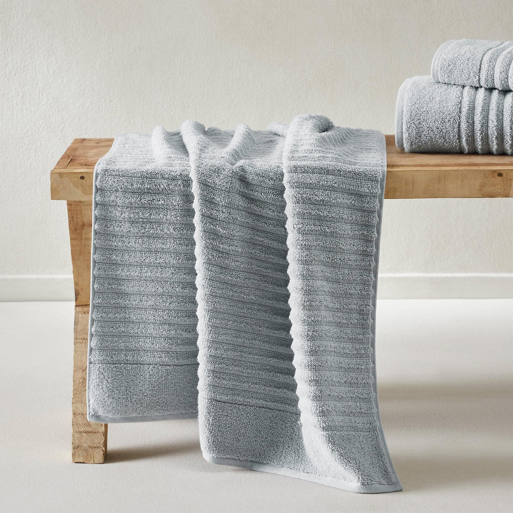 Great Bay Home 4 Pack Combed Cotton Bath Towels - Karina Collection 100% Combed Cotton Ribbed Bath Towels | Karina Collection by Great Bay Home