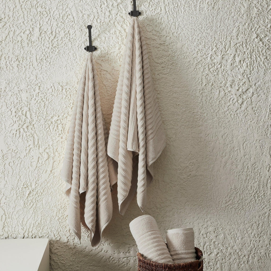 Great Bay Home 4 Pack Combed Cotton Bath Towels - Karina Collection 100% Combed Cotton Ribbed Bath Towels | Karina Collection by Great Bay Home