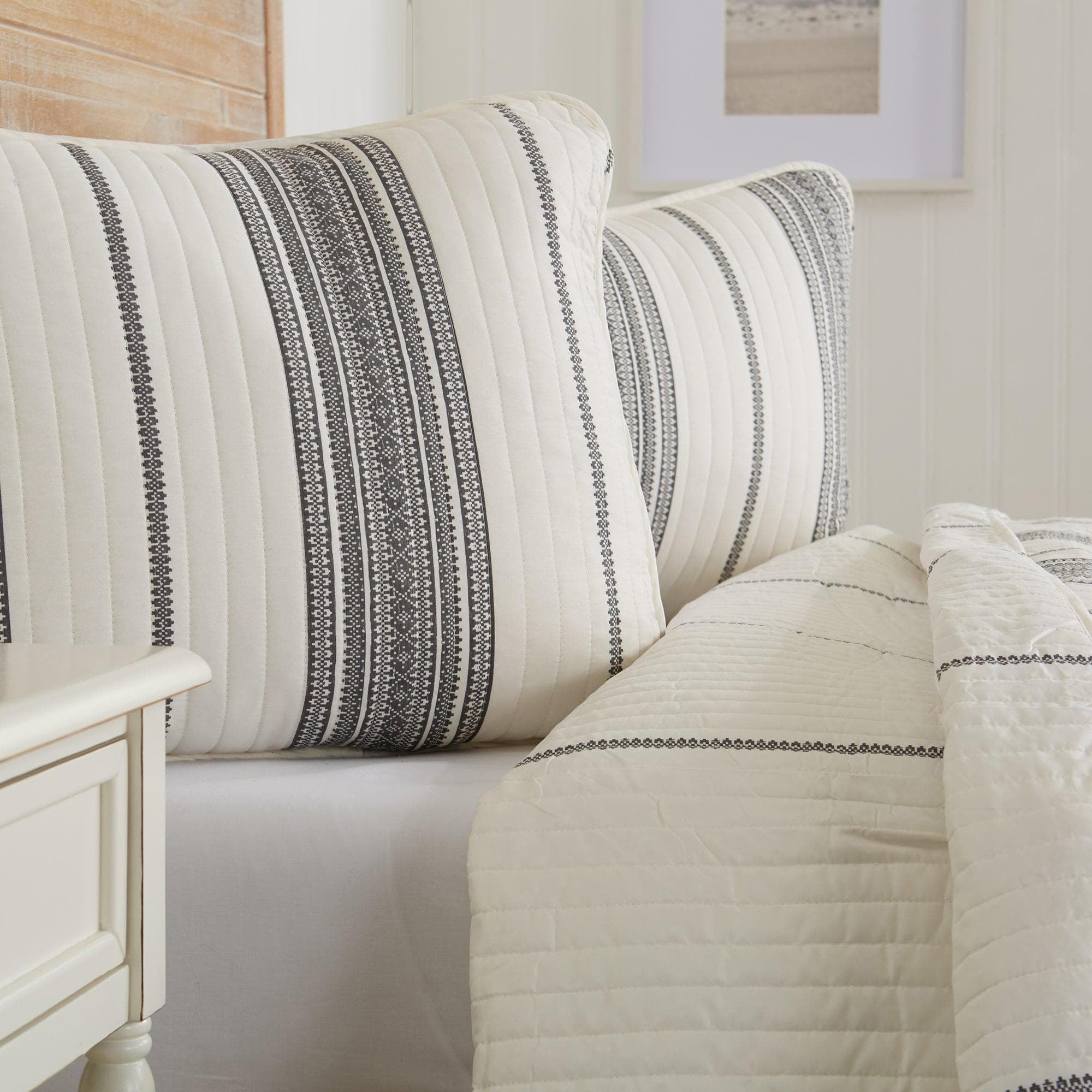 Nestwell Stripe Texture 3-Piece King Quilt offers Set in Moonbeam