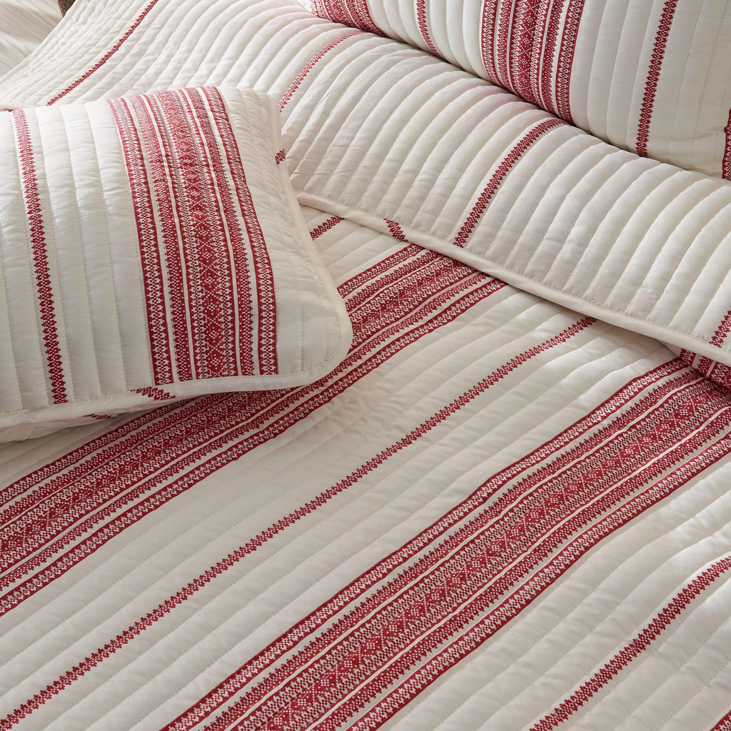Great Bay Home Quilts Full / Queen / Red 3-Piece Stripe Quilt - Wesley Collection Striped 3 Piece Quilt Set | Wesley Collection by Great Bay Home