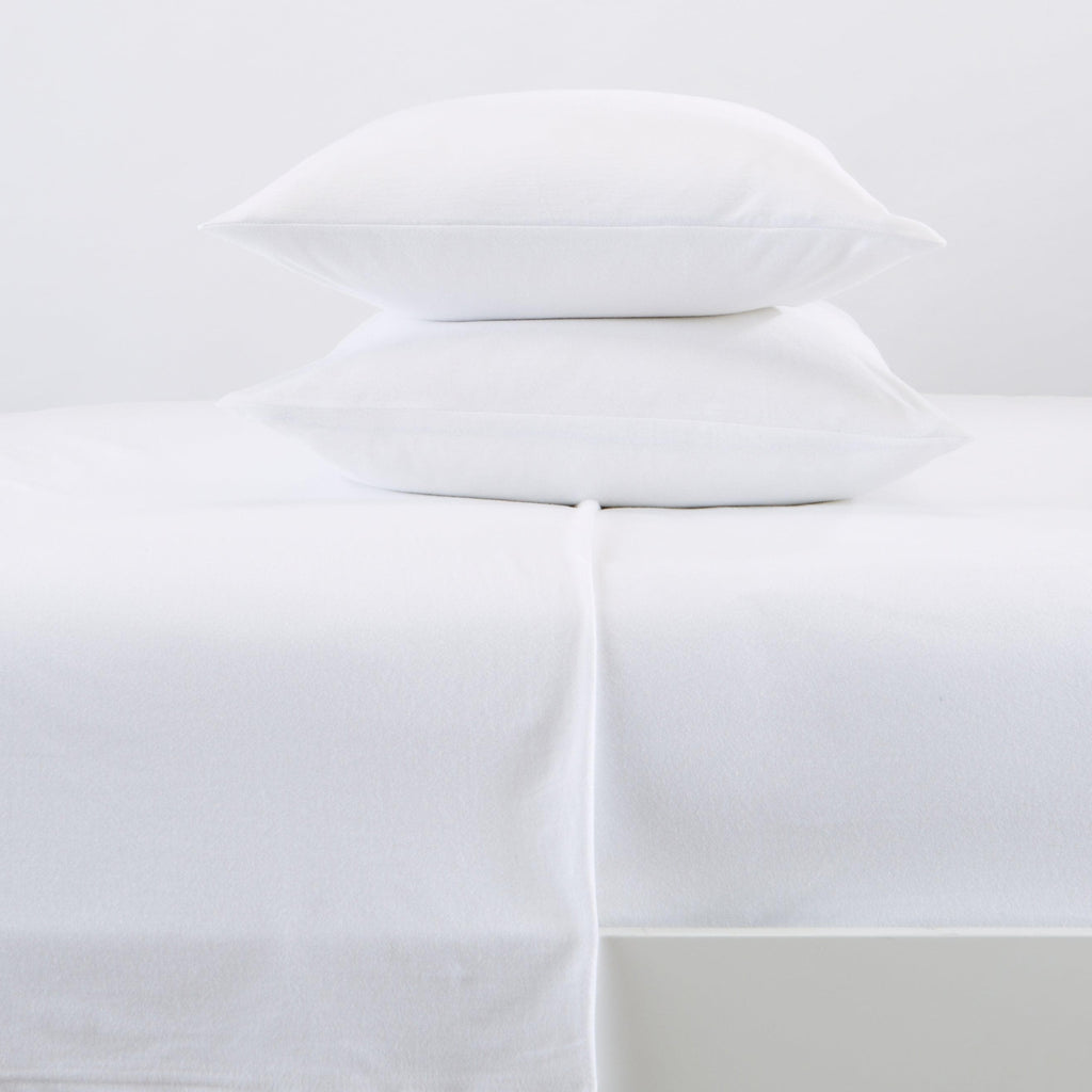 Great Bay Home Twin / Optic White Super Soft Tech Knit Jersey Sheets | Brie Collection by Great Bay Home Super Soft Tech Knit Jersey Sheets | Brie Collection by Great Bay Home