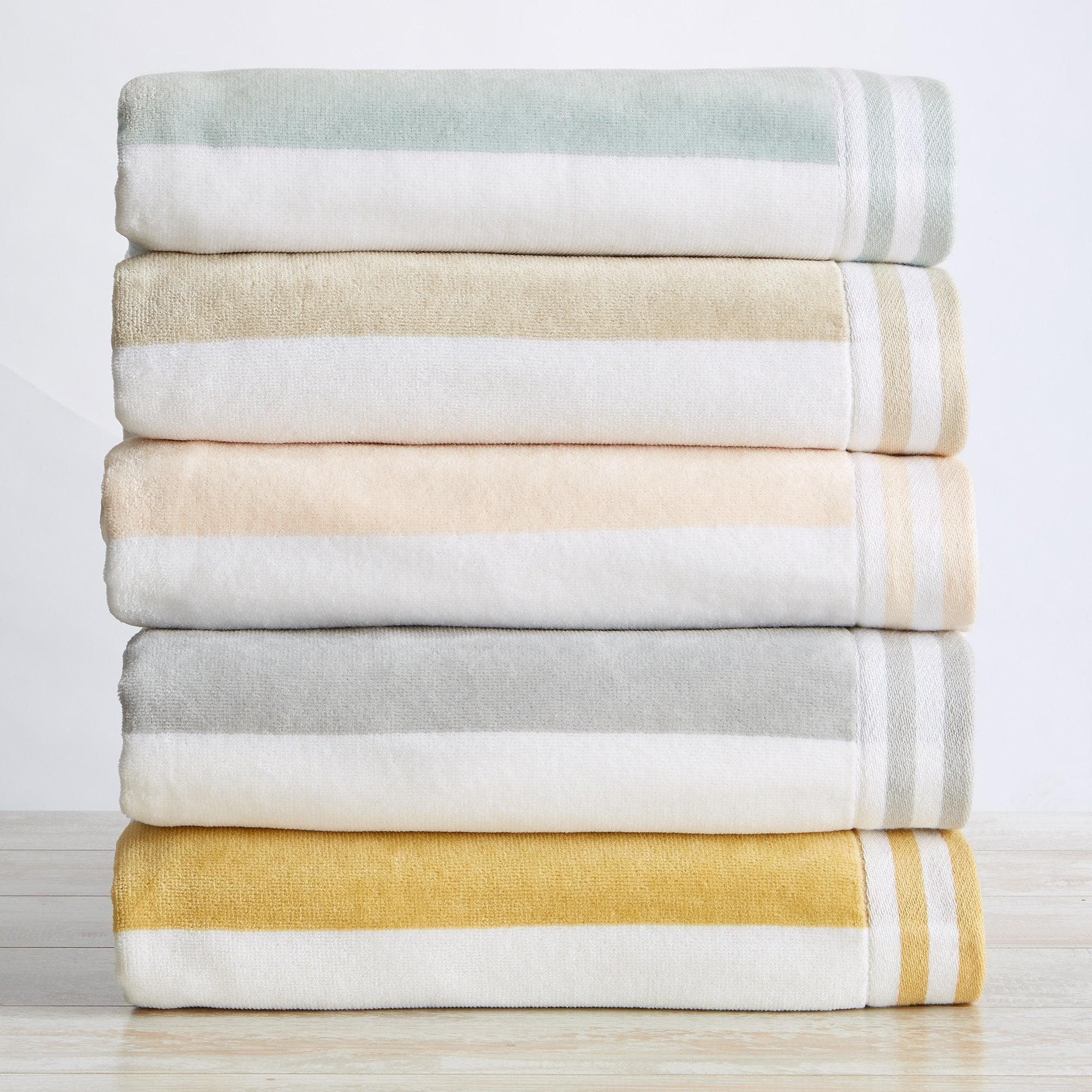 Supreme Digi Beach Towel White ビーチタオル 51dUT7CtdAL.jpg_BO30,255,255,