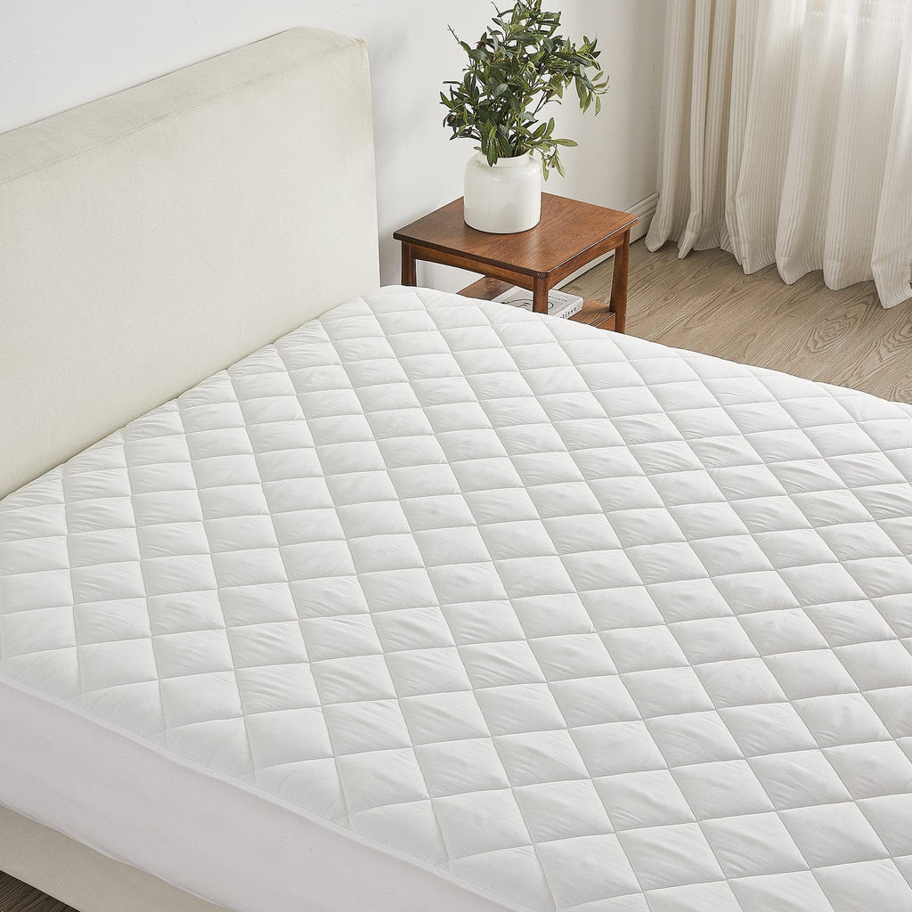 greatbayhome Mattress Pads Down Alternative Waterproof Mattress Pad - Eckhart Collection Down Alternative Waterproof Mattress Pad | Eckhart Collection by Great Bay Home