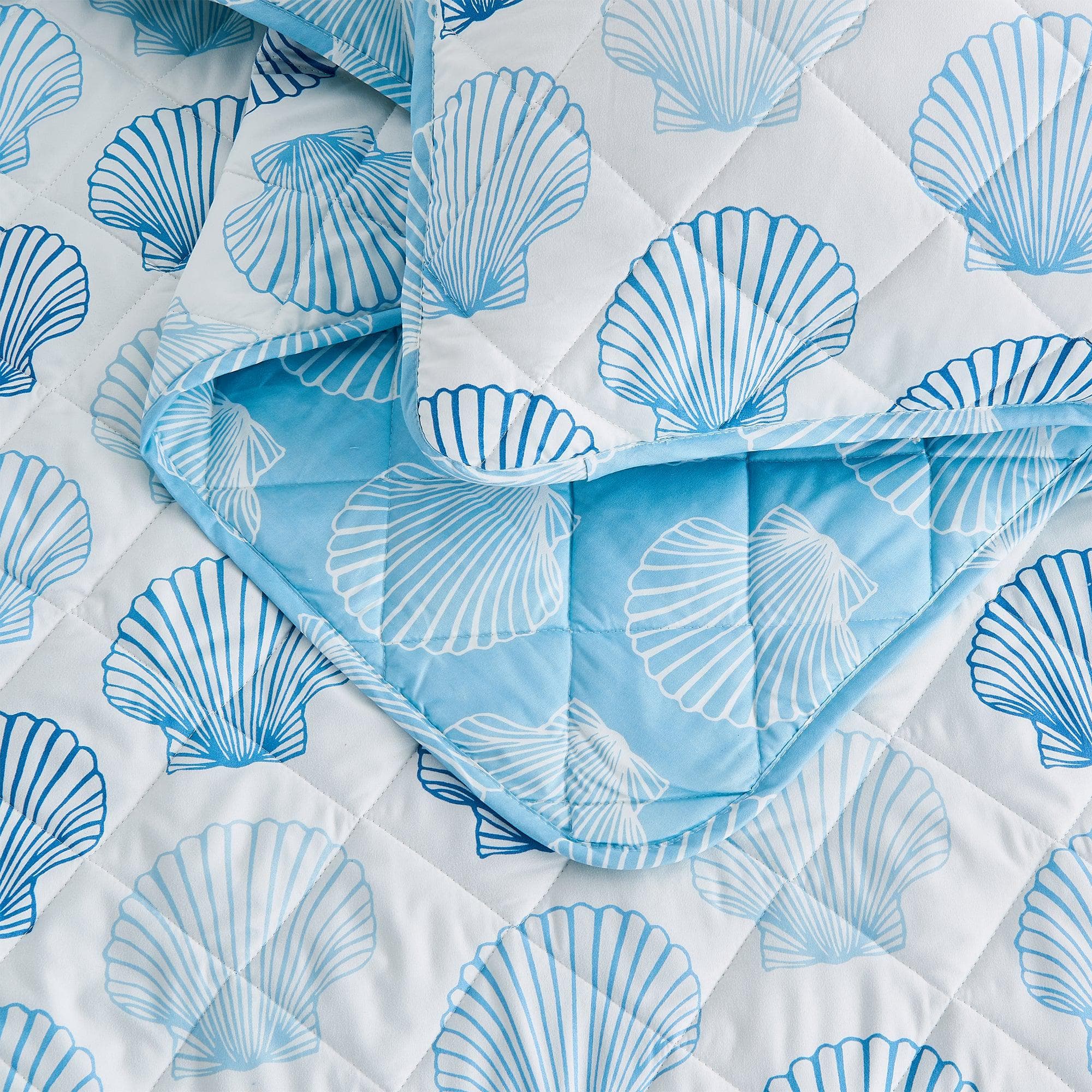 Coastal Blue Seashell Quilt Set | Cersi Collection by Great Bay Home