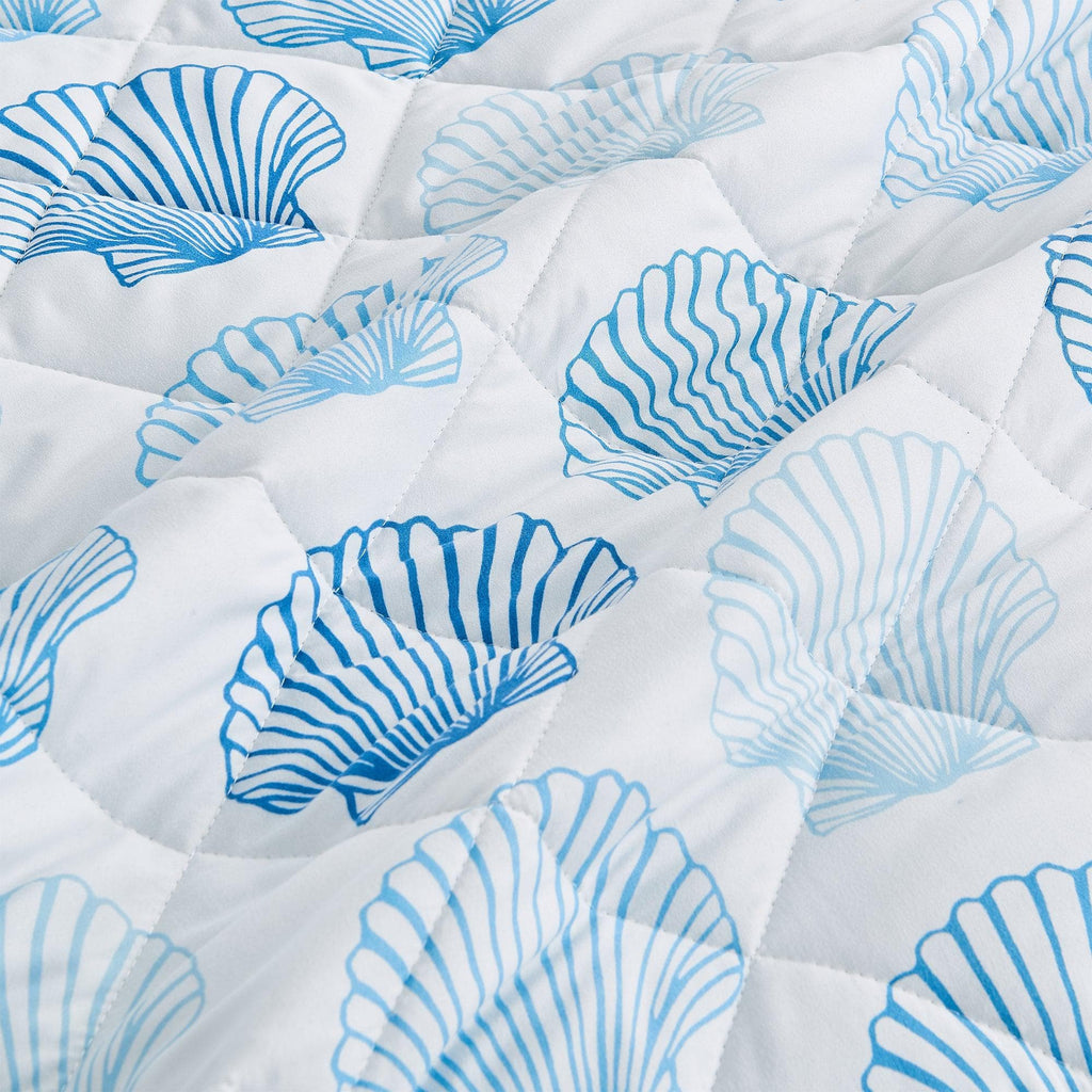 greatbayhome Quilts & Comforters Coastal Blue Seashell Quilt Set | Cersi Collection by Great Bay Home Coastal Blue Seashell Quilt Set | Cersi Collection by Great Bay Home