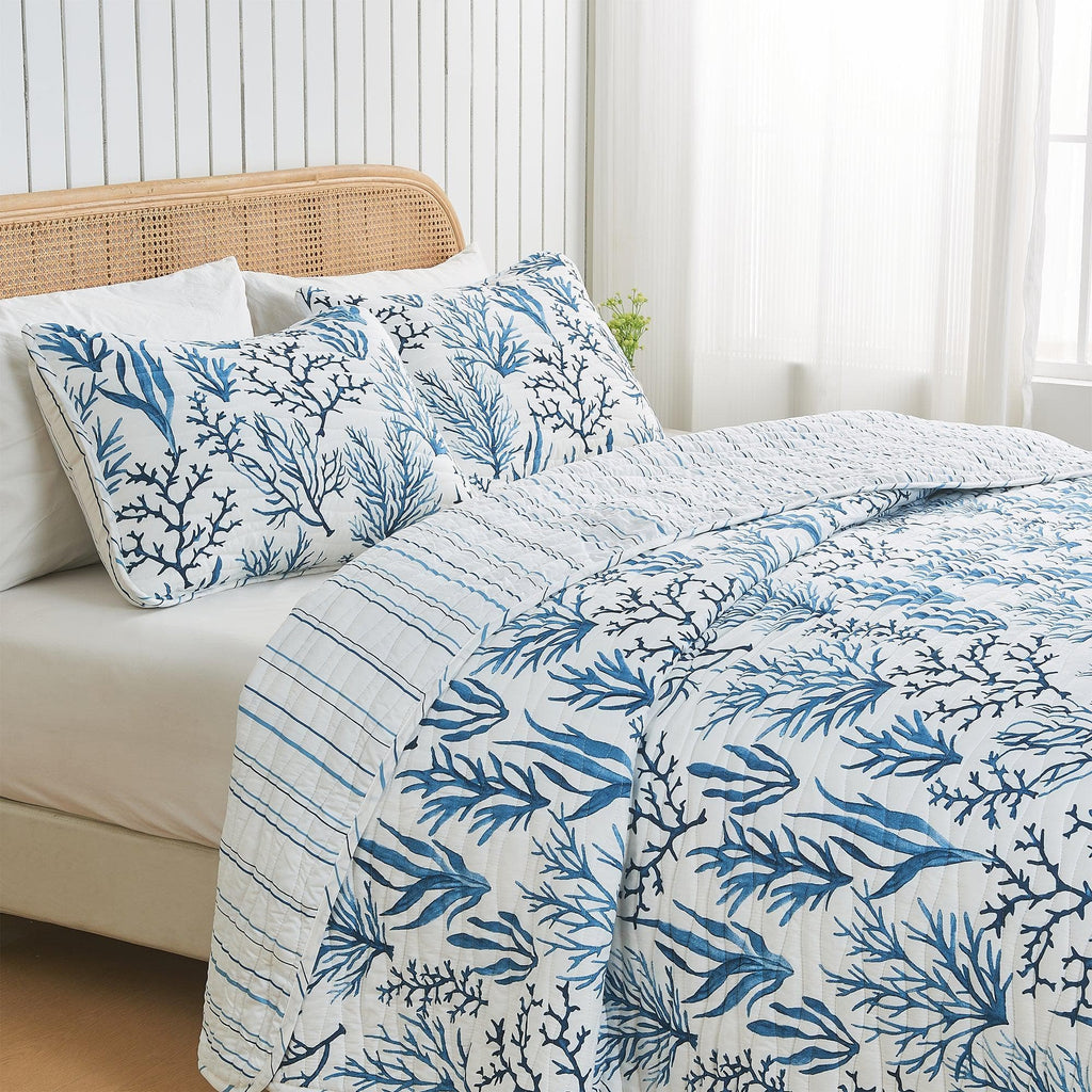 greatbayhome Quilts & Comforters Coastal Navy Coral Quilt Set | Saelia Collection by Great Bay Home Coastal Navy Coral Quilt Set | Saelia Collection by Great Bay Home