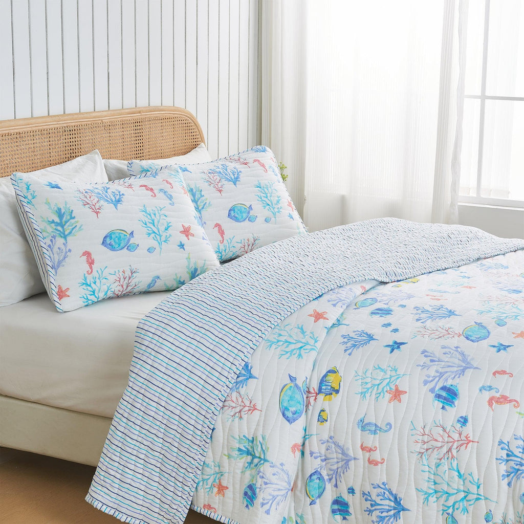 greatbayhome Quilts & Comforters Colorful Coastal Seascape Quilt Set | Ryanne Collection by Great Bay Home Colorful Coastal Seascape Quilt Set | Ryanne Collection by Great Bay Home