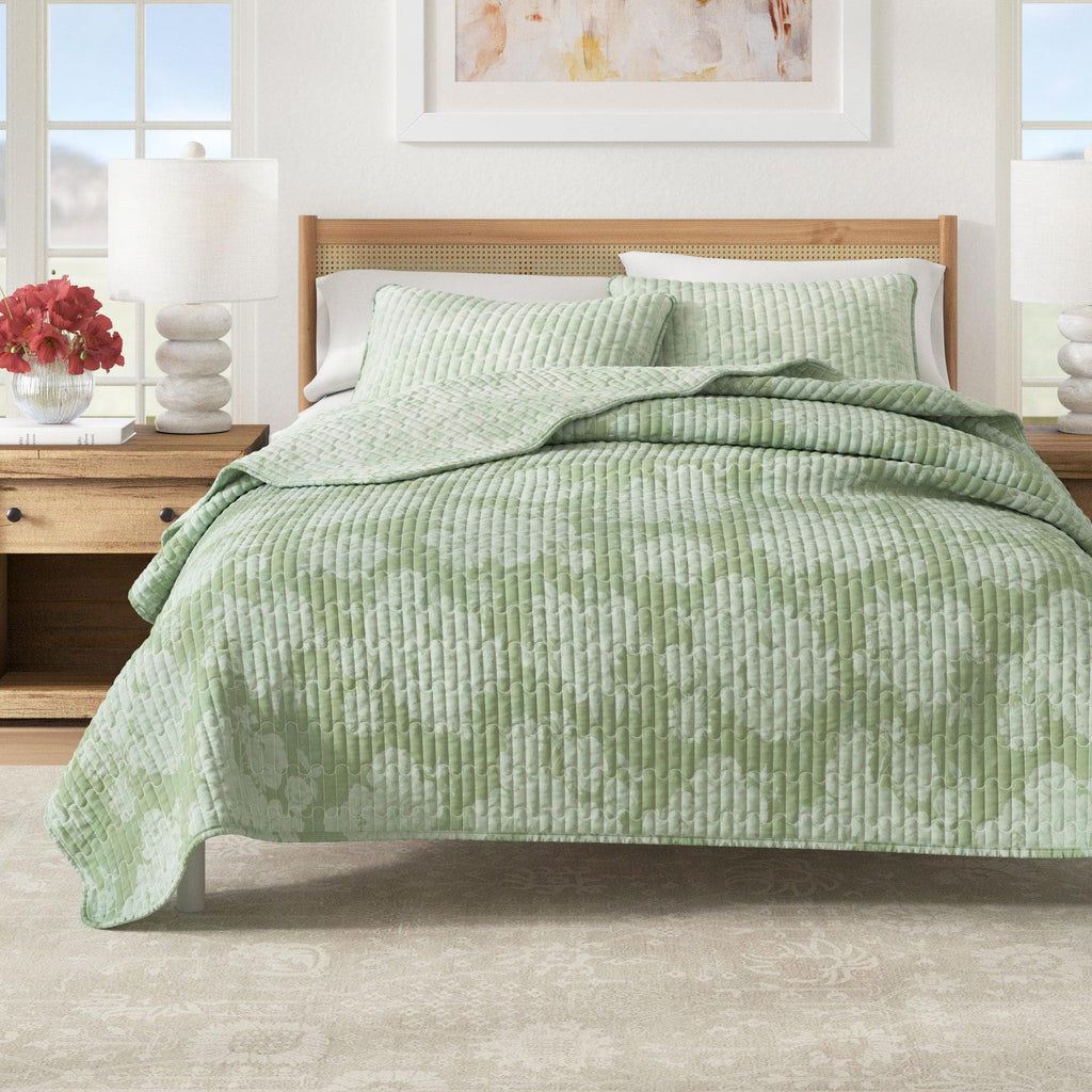 greatbayhome Quilts & Comforters Full / Queen / Eucalyptus Floral Printed Cotton Quilt Set - Corin Collection Vintage Floral Cotton Quilt Set | Corin Collection by Great Bay Home