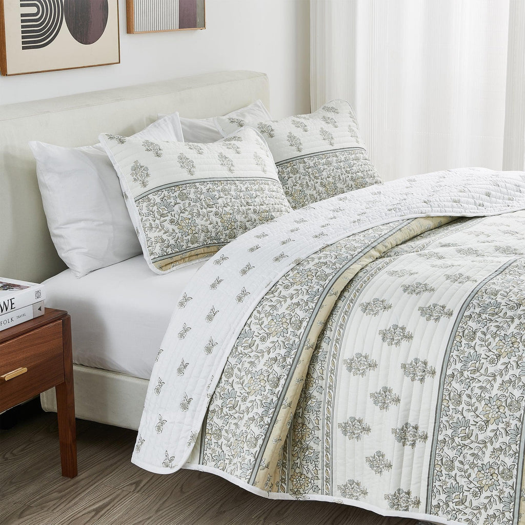 greatbayhome Quilts & Comforters Floral Striped Microfiber Quilt Set | Hermine Collection by Great Bay Home Floral Striped Microfiber Quilt Set | Hermine Collection by Great Bay Home