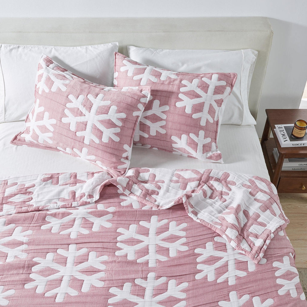 greatbayhome Quilts & Comforters Matelassé Snowflake Quilt Set - Nino Collection Matelassé Snowflake Quilt Set | Nino Collection by Great Bay Home