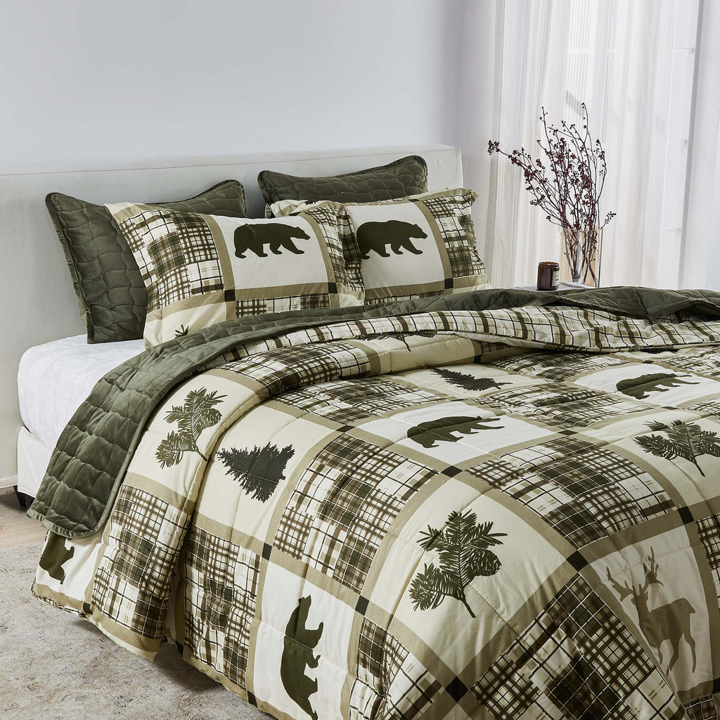 greatbayhome Quilts & Comforters Reversible Winter Comforter Set - Odette Collection Reversible Winter-Printed Comforter Set | Odette Collection by Great Bay Home