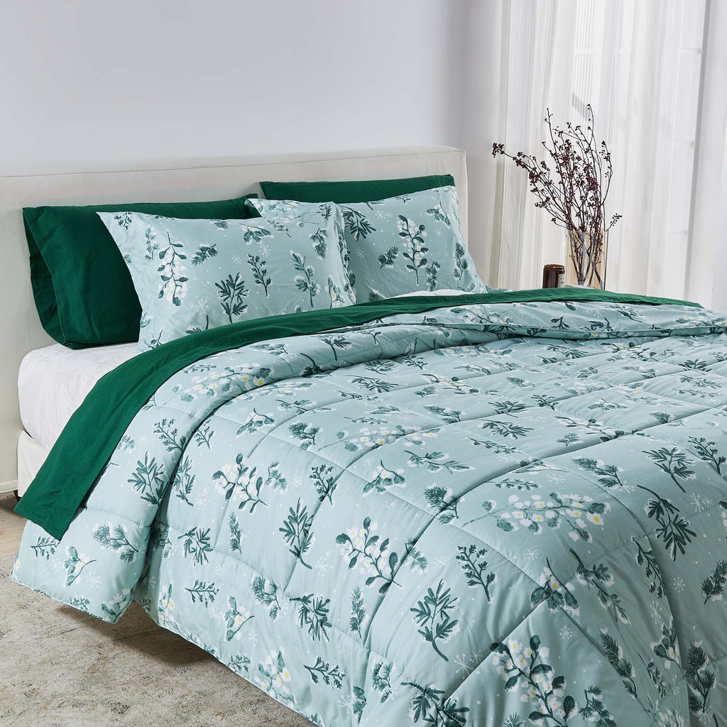 greatbayhome Quilts & Comforters Reversible Winter Comforter Set - Odette Collection Reversible Winter-Printed Comforter Set | Odette Collection by Great Bay Home