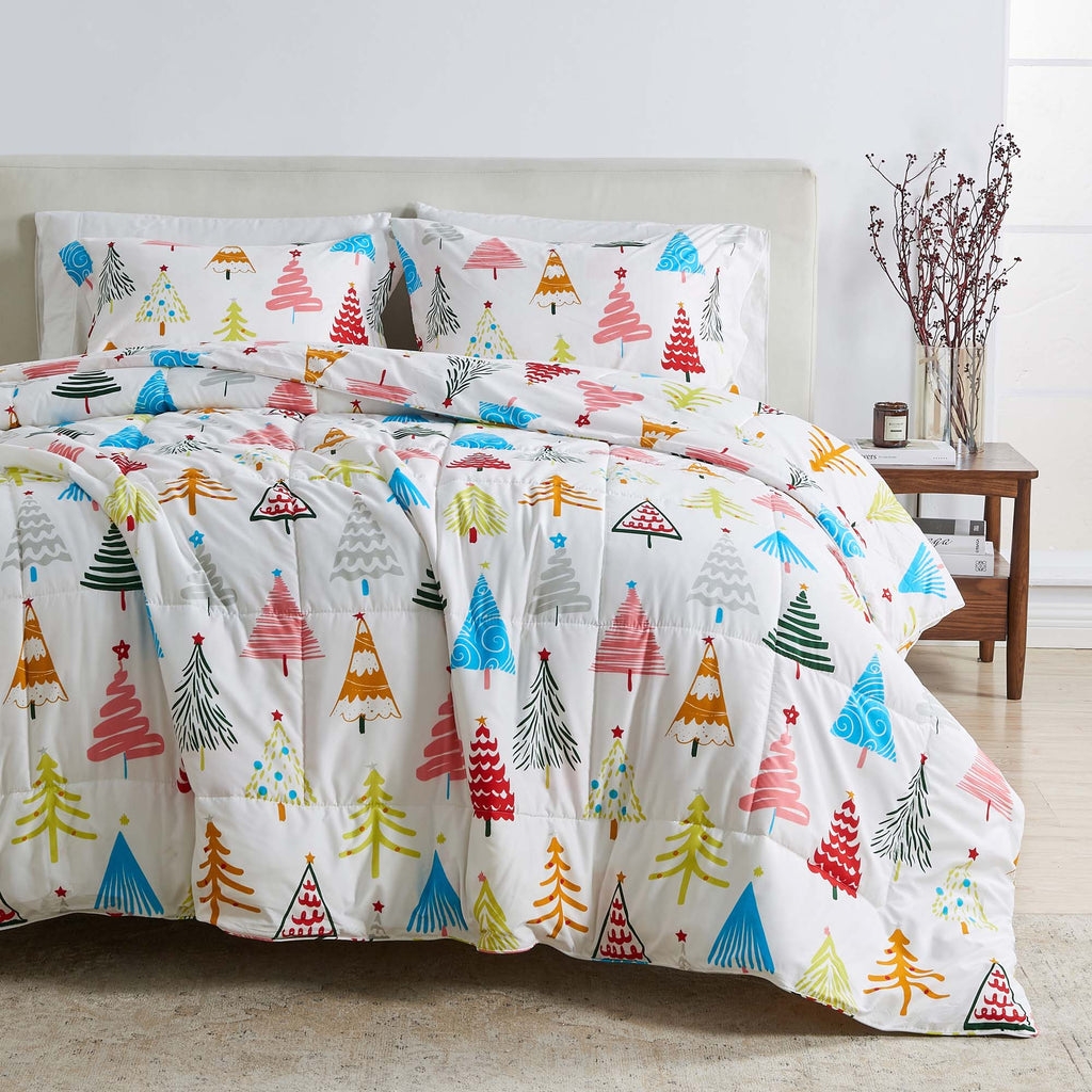 greatbayhome Quilts & Comforters Full / Queen / Happy Hillside Reversible Winter Comforter Set - Odette Collection Reversible Winter-Printed Comforter Set | Odette Collection by Great Bay Home