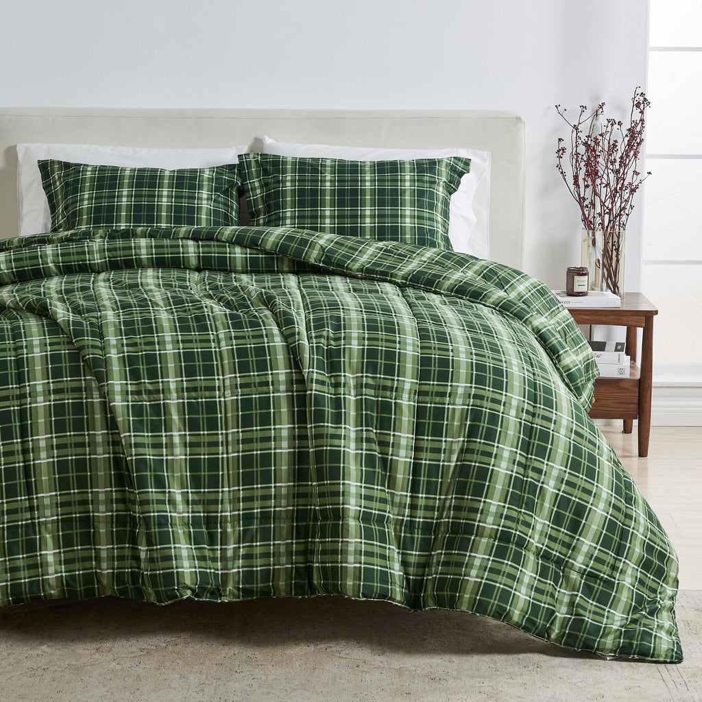 greatbayhome Quilts & Comforters Full / Queen / Forest Green Plaid Reversible Winter Comforter Set - Odette Collection Reversible Winter-Printed Comforter Set | Odette Collection by Great Bay Home