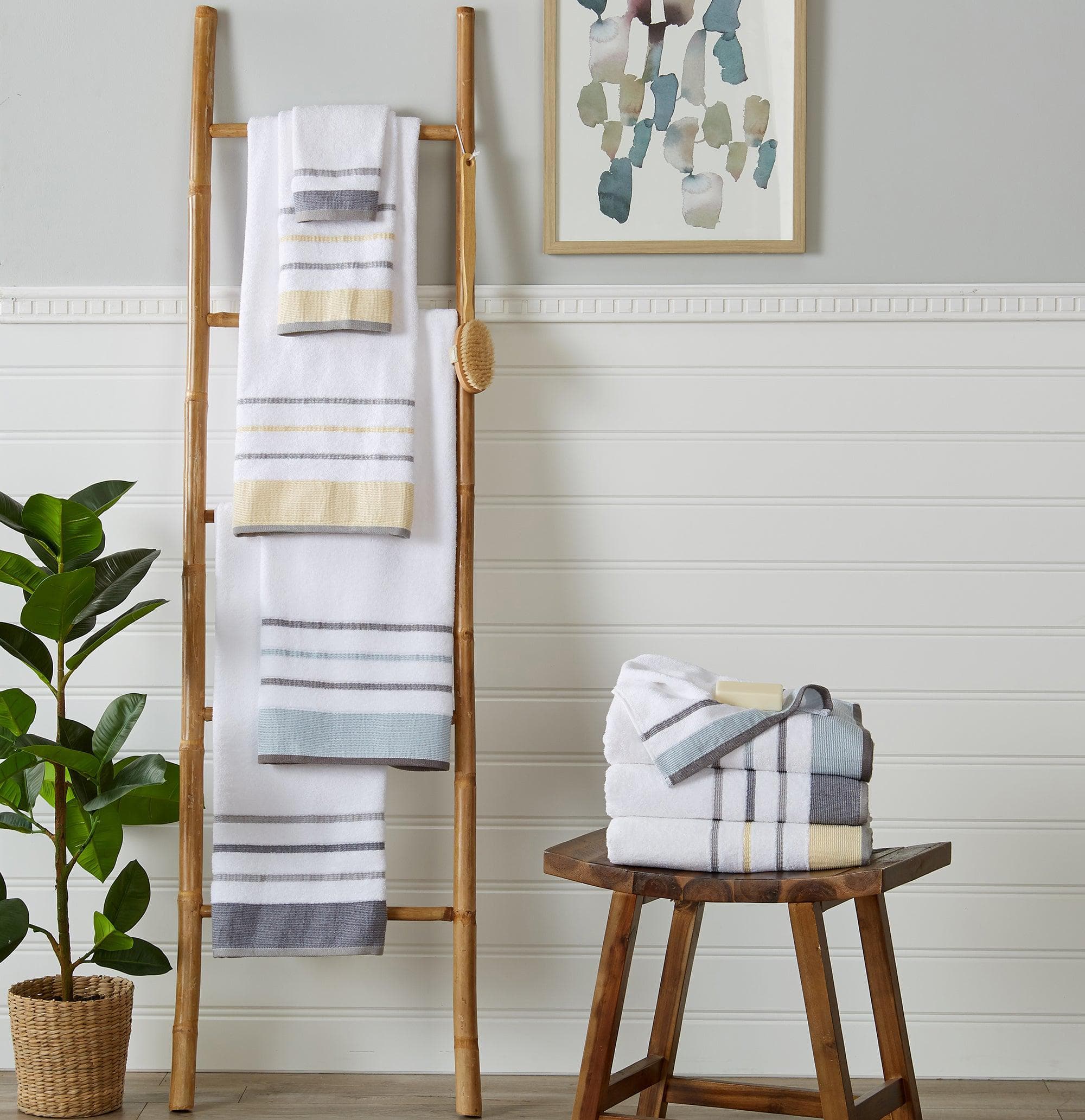 https://greatbayhome.com/cdn/shop/products/great-bay-home-4-pack-cotton-stripe-hand-towel-noelle-collection-34930757435567.jpg?v=1661198665