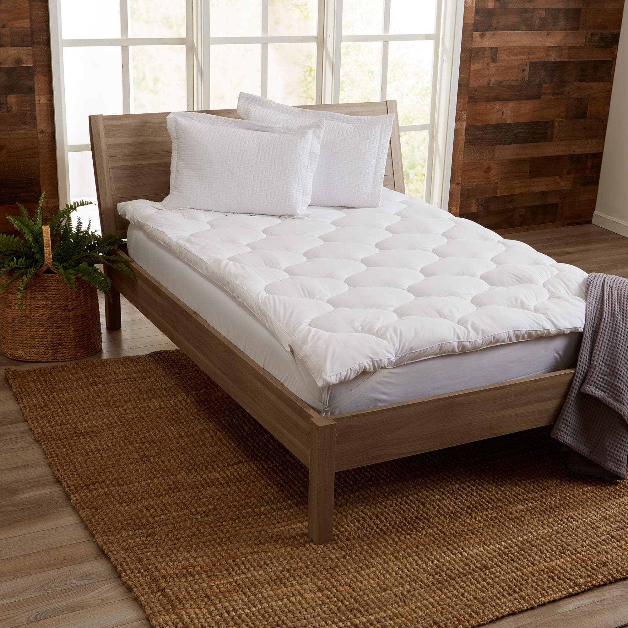 https://greatbayhome.com/cdn/shop/products/great-bay-home-bedding-essentials-2-inch-thick-hypoallergenic-mattress-topper-kyla-collection-33391542796463.jpg?v=1700146591
