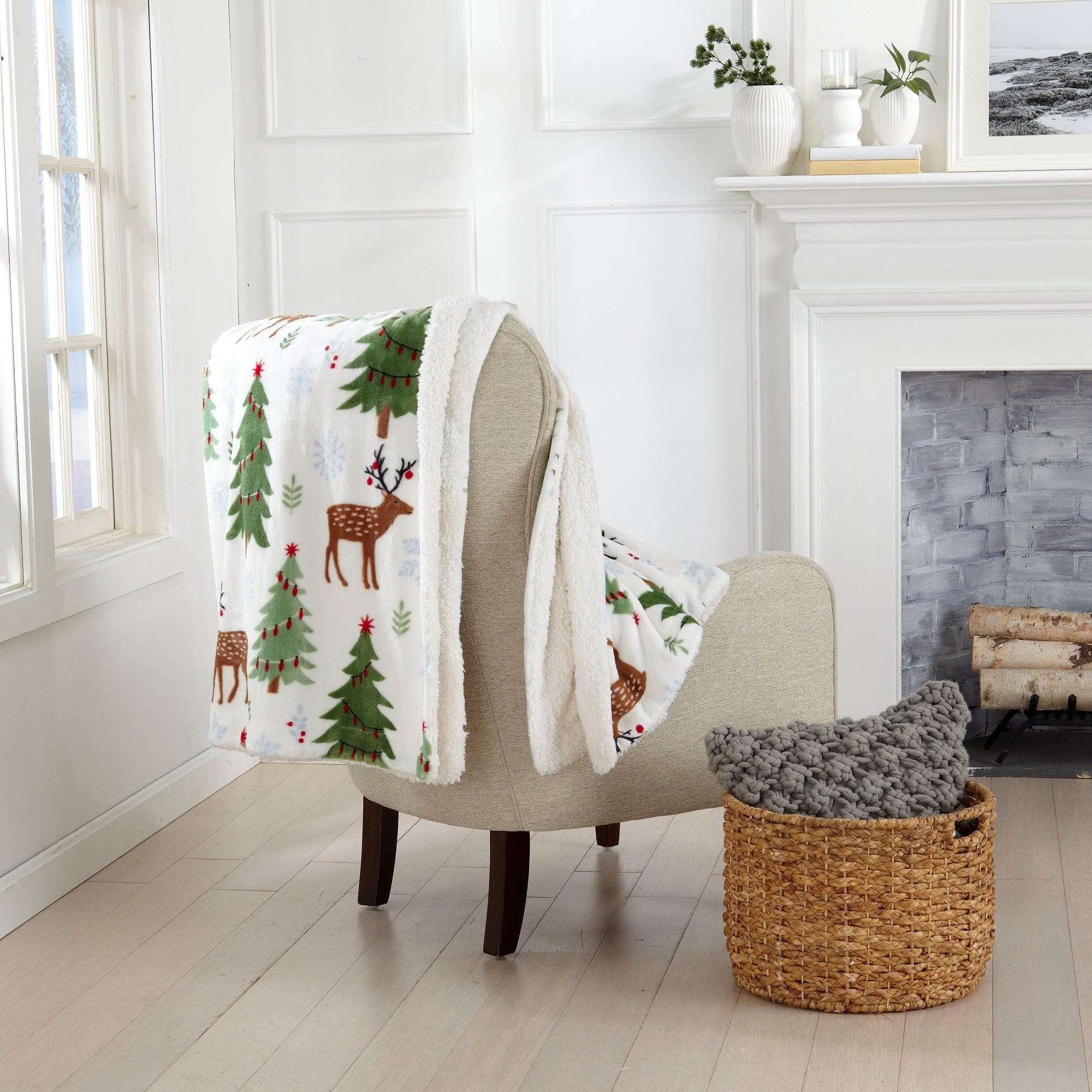 Reversible Holiday Sherpa Throw Blanket丨Holiday Eve Collection by Great Bay Home