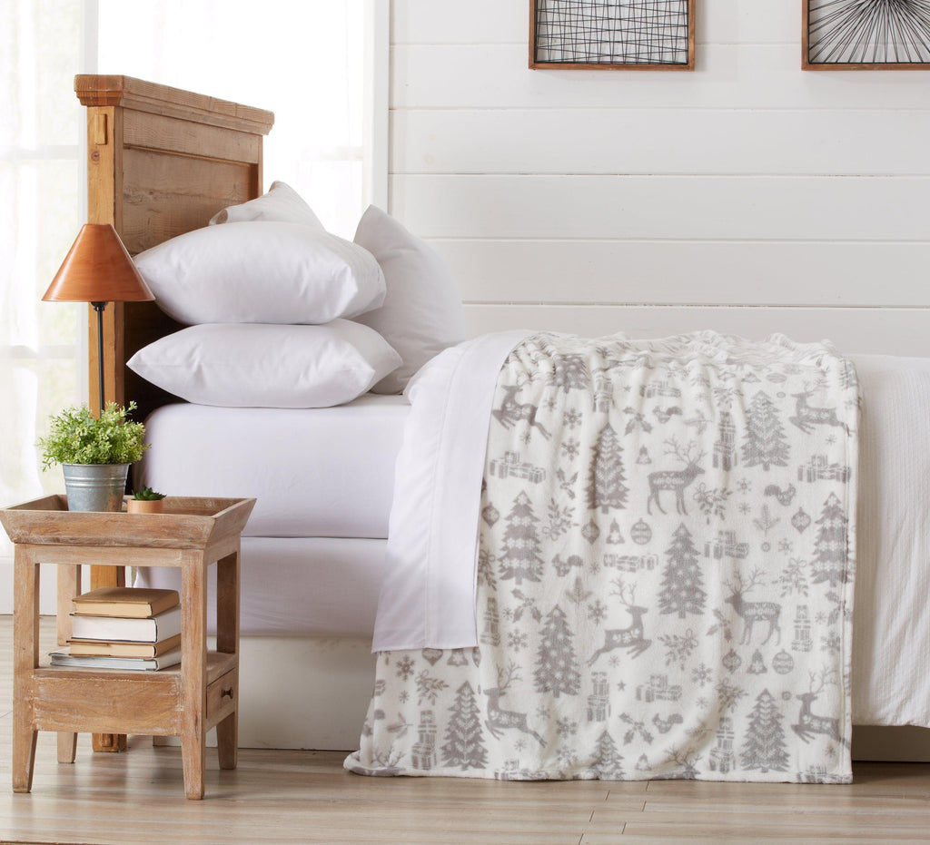 Great Bay Home Blankets Velvet Throw Blanket - Pearl Collection Velvet Plush Luxury Throw Blanket | Great Bay Home