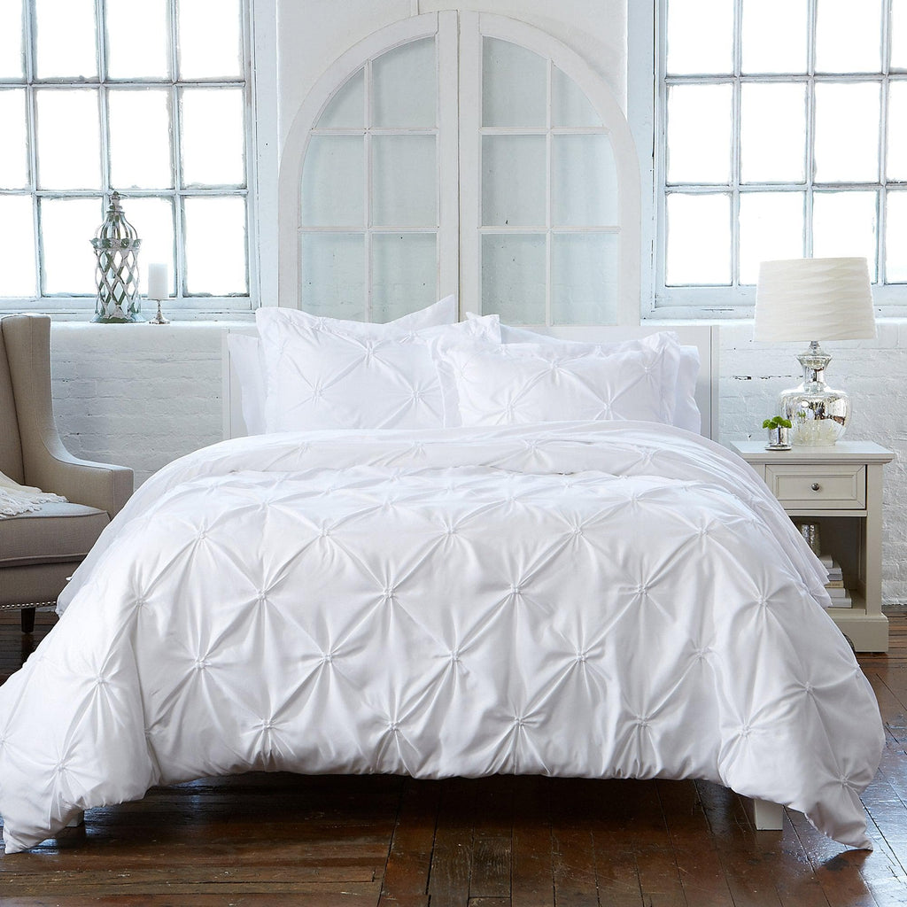 Great Bay Home Duvet King / White 3-Piece Pintuck Duvet Cover - Analia Collection Pinch Pleated Pintuck Duvet Cover Set with Shams | Great Bay Home