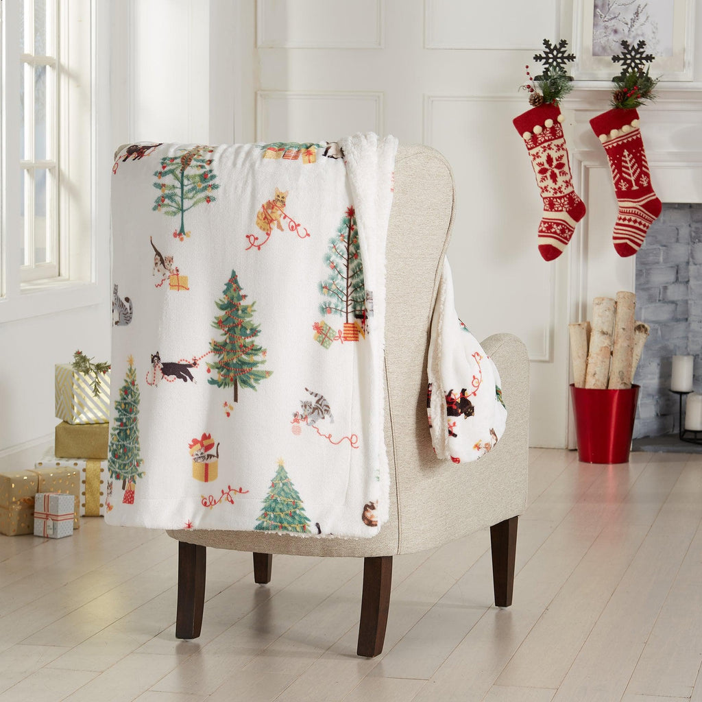 Great Bay Home 50" x 60" Throw / Holiday Cats Holiday Sherpa Throw - Esmay Collection Holiday Sherpa Throw Blanket | Esmay Collection by Great Bay Home