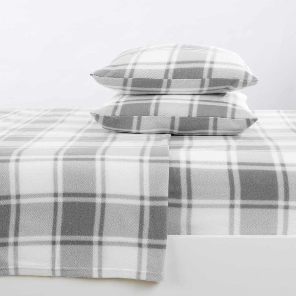 Great Bay Home Sheets Full / Plaid Grey 4-Piece Printed Fleece Sheet - Dara Collection Extra Plush Fleece Sheet Set | Dara Collection by Great Bay Home