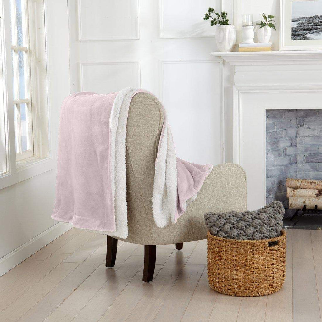 Great Bay Home 50" x 60" Throw / Pale Pink Velvet Plush Sherpa Luxury Bed Blanket - Kinsley Collection Velvet Plush Sherpa Luxury Bed Blanket - Kinsley Collection