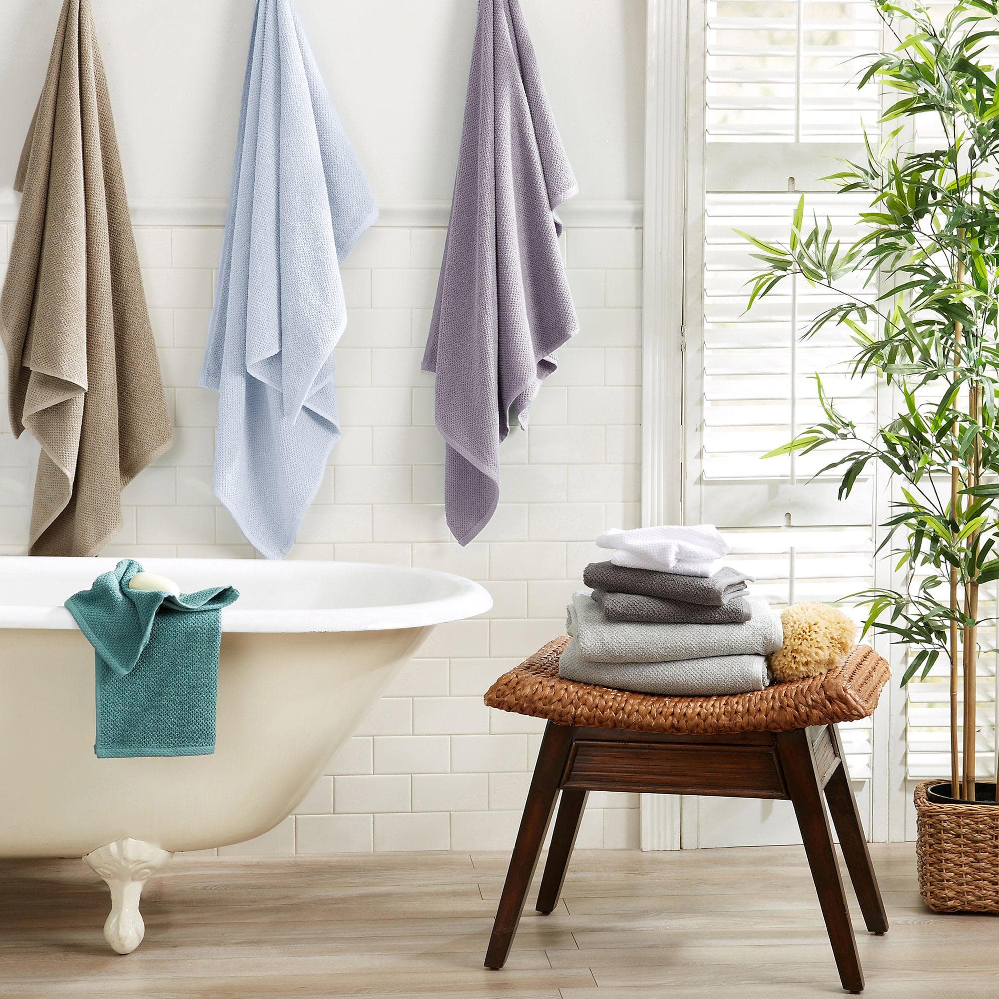 https://greatbayhome.com/cdn/shop/products/greatbayhome-bath-towels-6-piece-cotton-textured-bath-towel-set-acacia-collection-35686294323375.jpg?v=1697140625